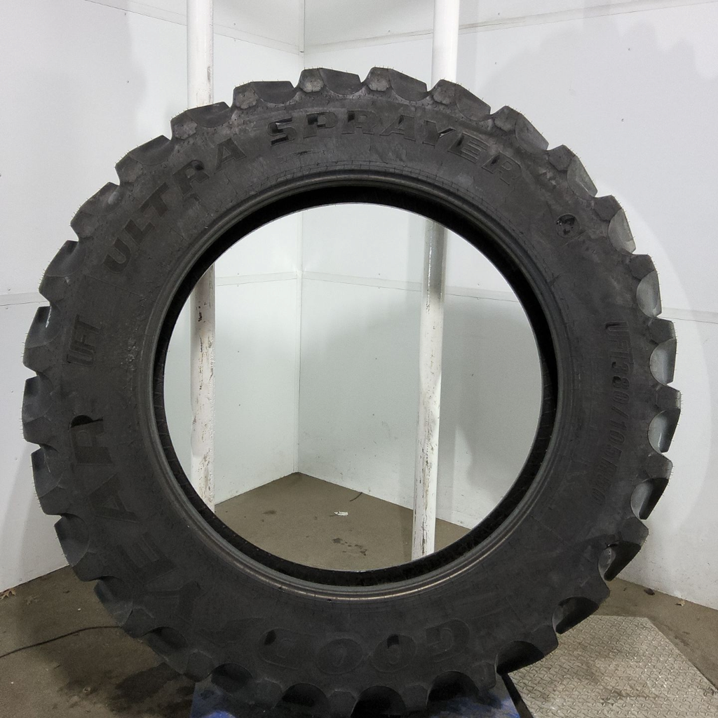 UFT380/105R50 Goodyear Farm Ultra Sprayer R-1 179D 99%
