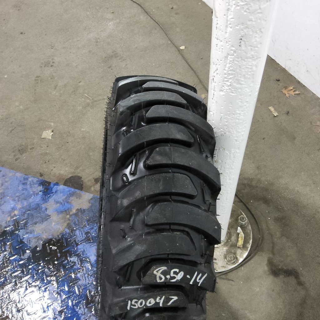 25x8.50-14 Galaxy Marathoner R-4 C (6 Ply), 99%