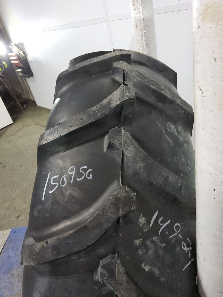 14.9-24 Power master II R-1 C (6 Ply), 90%