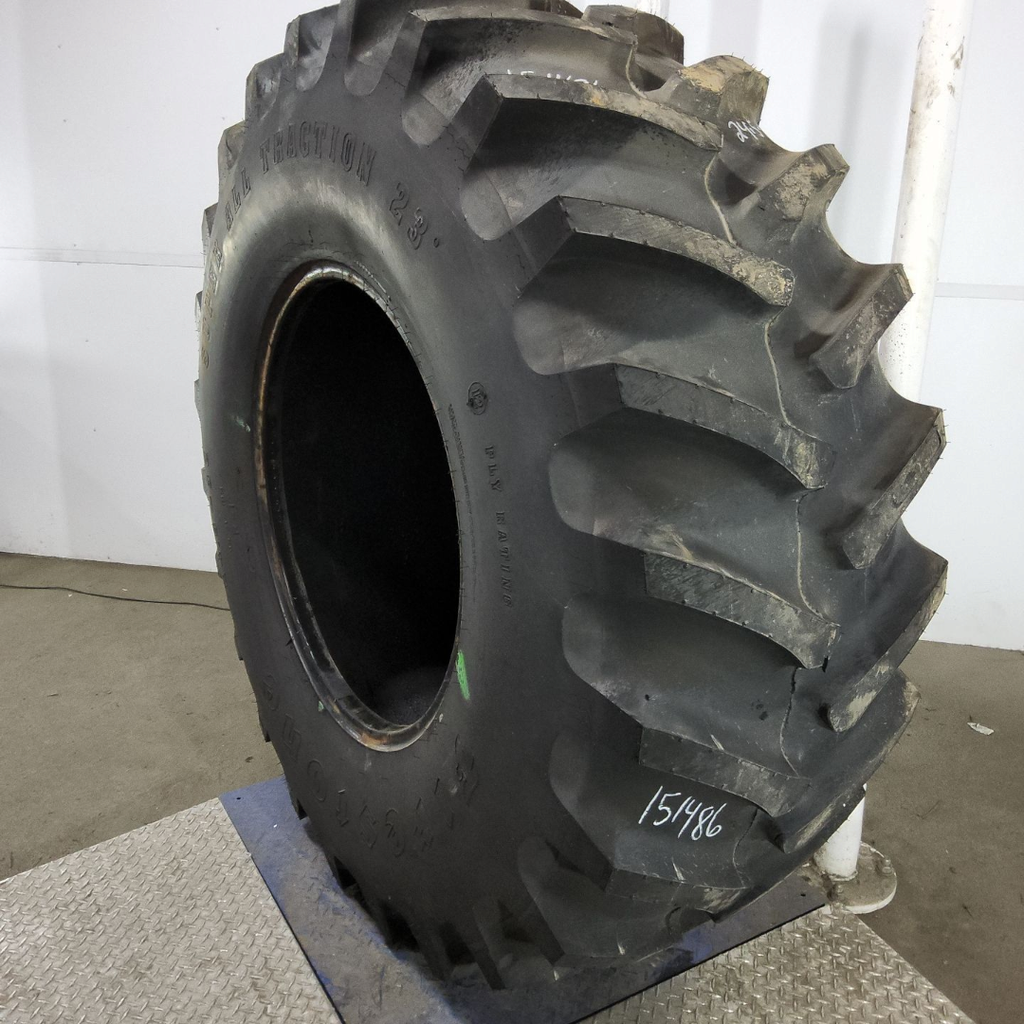 24.5-32 Firestone Super All Traction 23 R-1 F (12 Ply), 99%