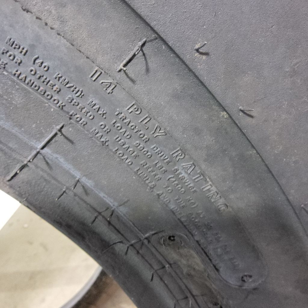 30.5L-32 Goodyear Farm Special Sure Grip TD8 R-2 G (14 Ply)