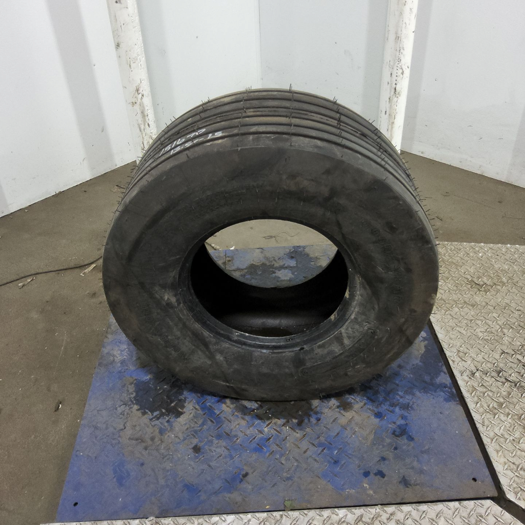 31x13.50-15 Goodyear Farm Terra Rib NHS HF-1 D (8 Ply), 114B 99%