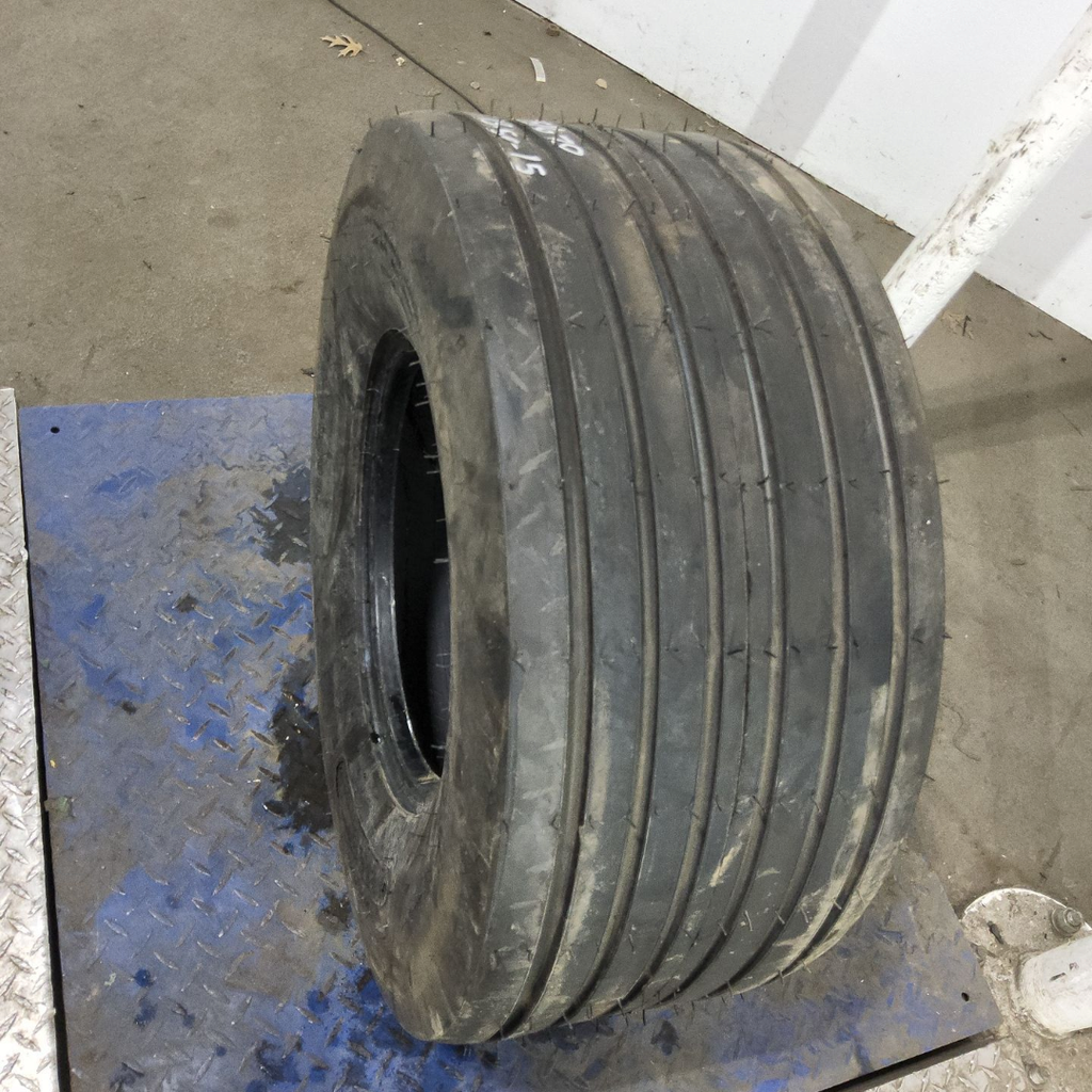 31x13.50-15 Goodyear Farm Terra Rib NHS HF-1 D (8 Ply), 114B 99%