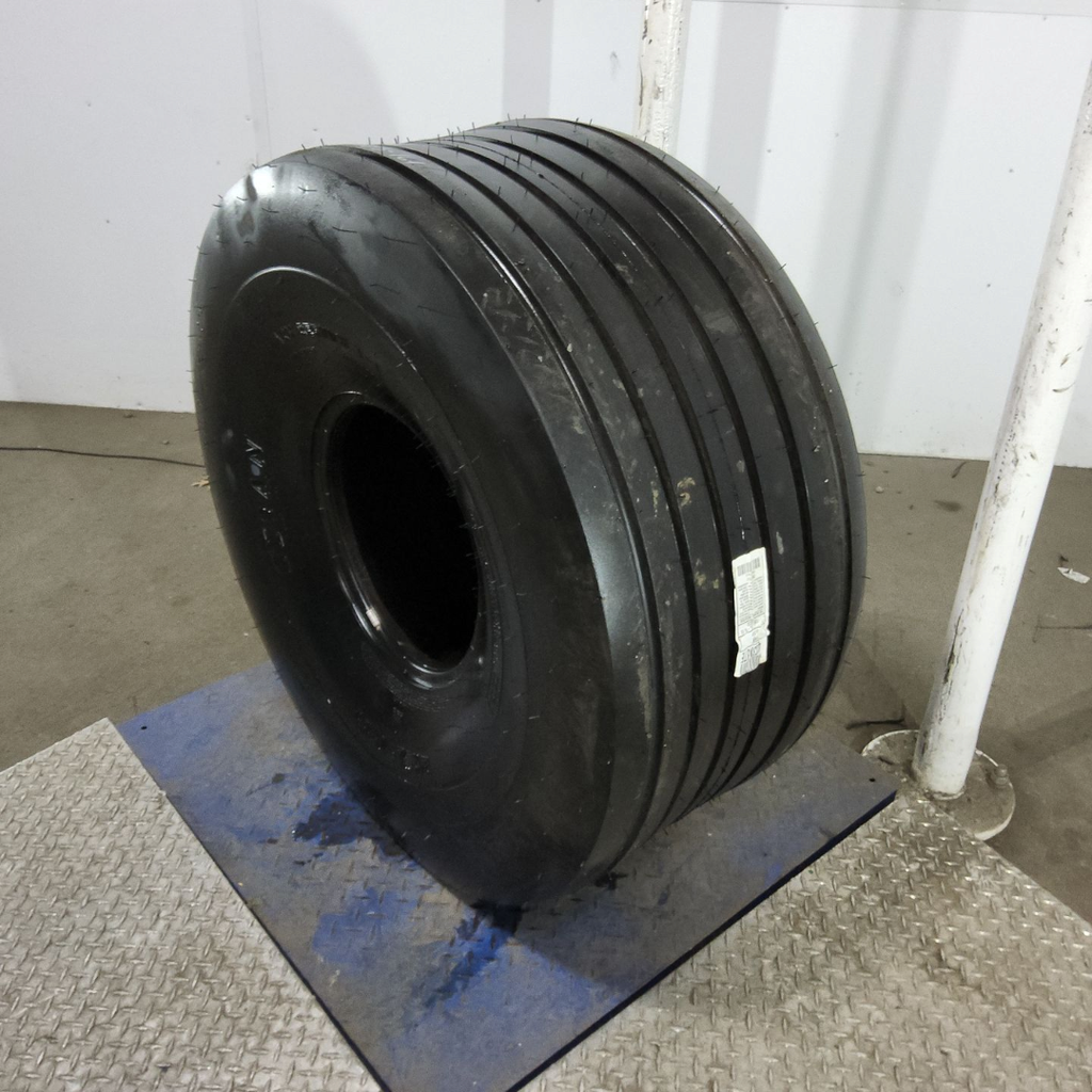 21.5L-16.1SL Titan Farm Hi Flotation I-1 D (8 Ply)