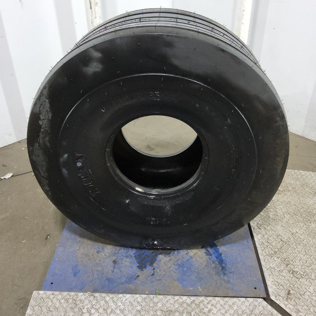 21.5L-16.1SL Titan Farm Hi Flotation I-1 D (8 Ply)