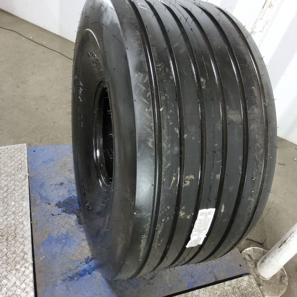 21.5L-16.1SL Titan Farm Hi Flotation I-1 D (8 Ply)