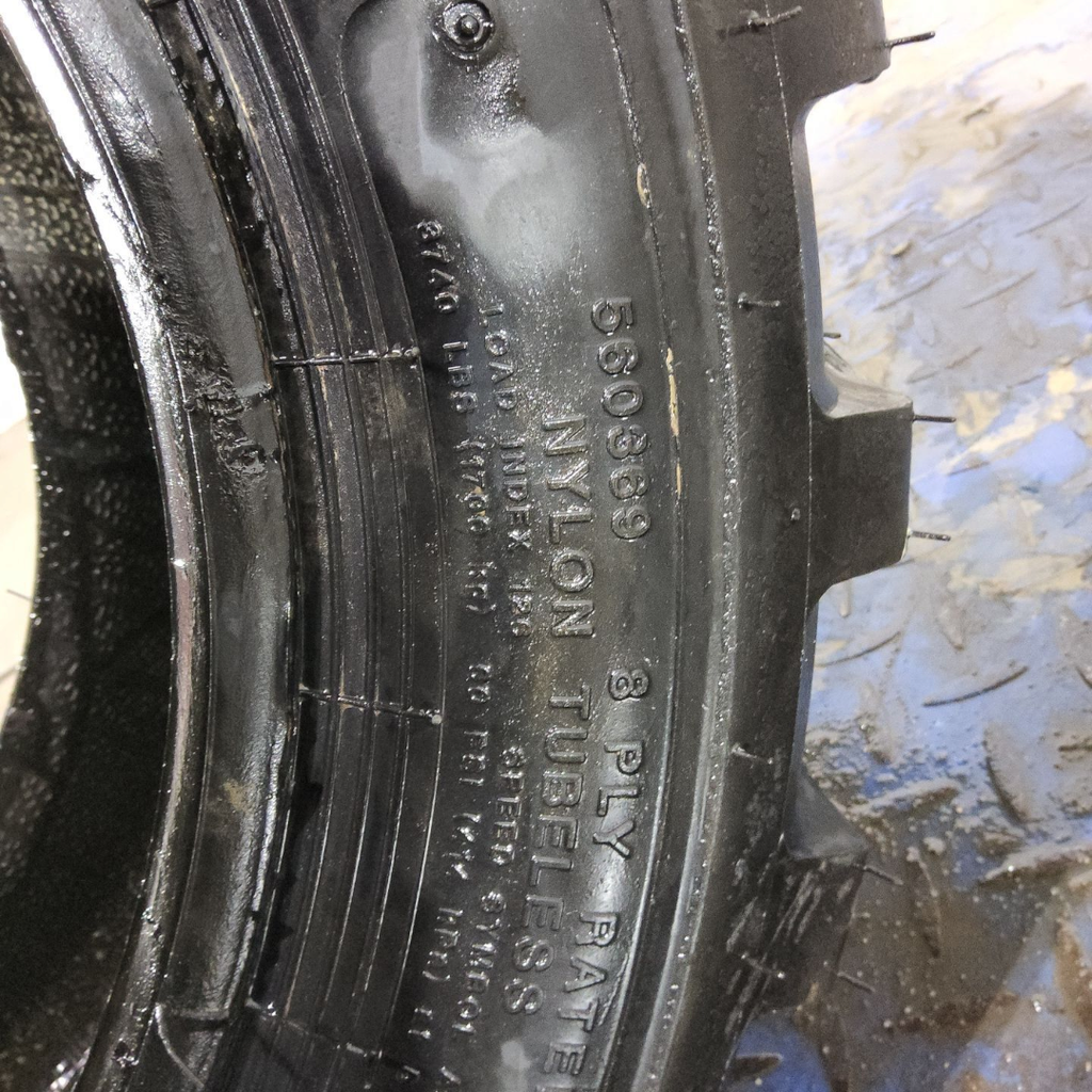 27x10.50-15 Carlisle Trac Chief R-4 D (8 Ply)