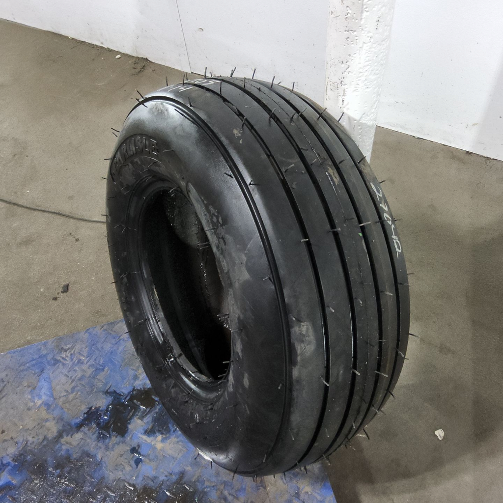 11L-14 Carlisle Farm Specialist Imp I-1 D (8 Ply), 99%