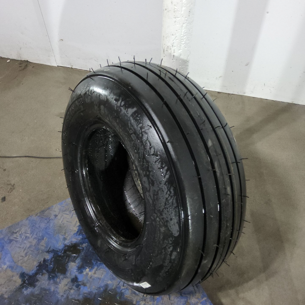 11L-14 Carlisle Farm Specialist Imp I-1 D (8 Ply), 99%