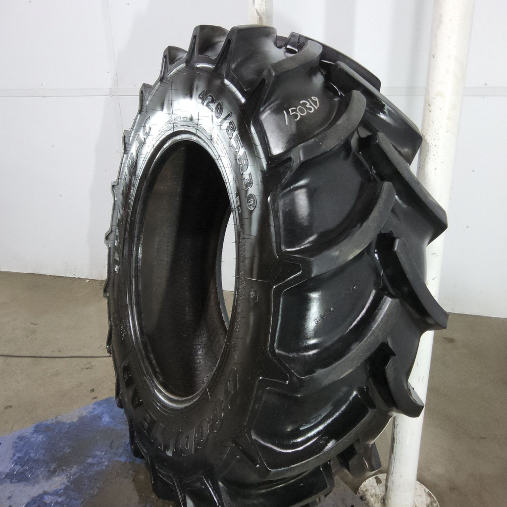 420/85R30 Goodyear Farm Optitrac R-1W 145D 85%
