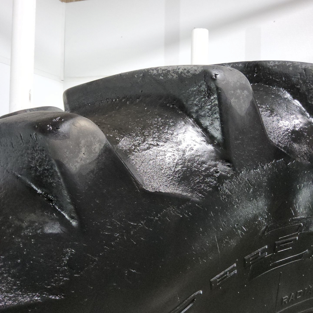 650/85R38 Firestone Radial Deep Tread 23 R-1W 173B 99%