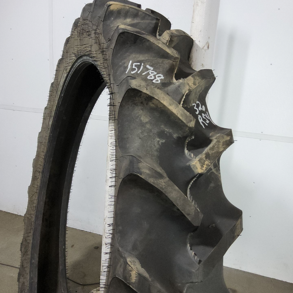 320/90R54 Goodyear Farm DT800 Super Traction R-1W 149A8 95%