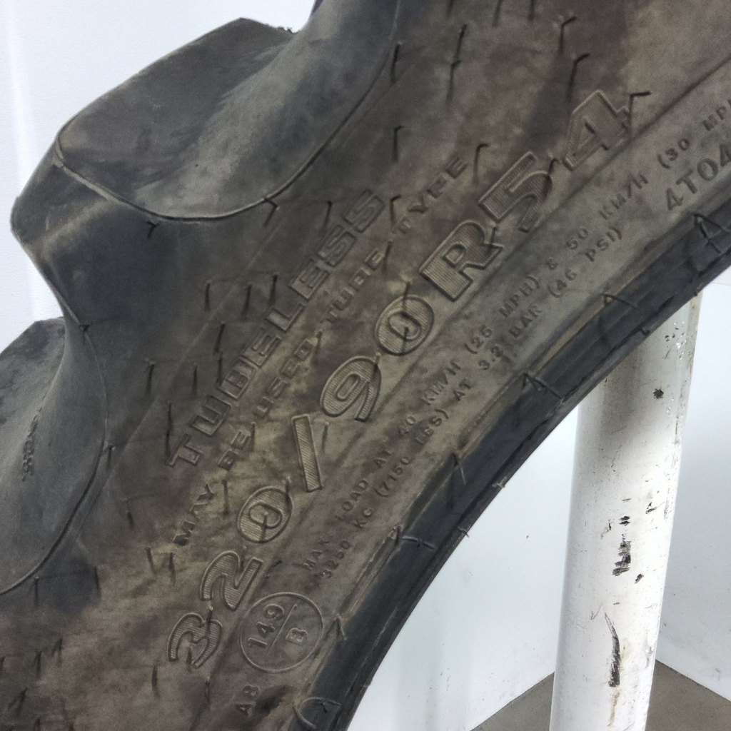 320/90R54 Goodyear Farm DT800 Super Traction R-1W 149A8 95%