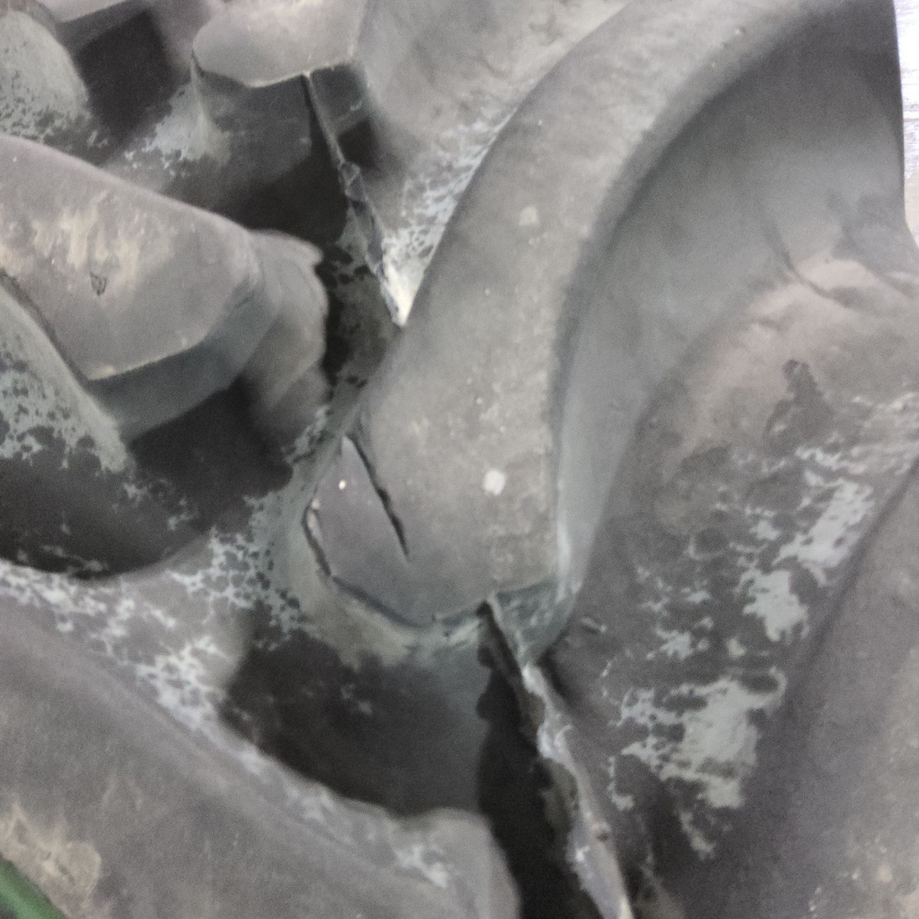 18.4-26 Firestone Super All Traction FWD R-1 C (6 Ply)