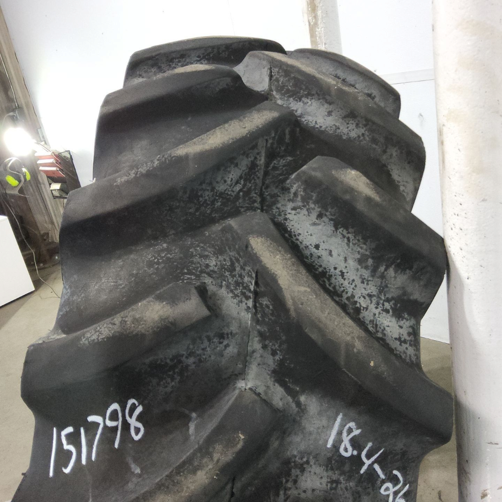 18.4-26 Titan Farm Hi Traction Lug R-1 C (6 Ply), 75%