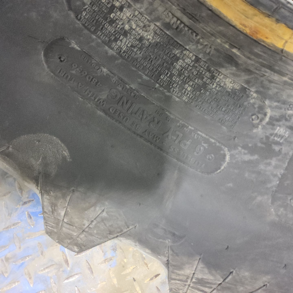 18.4-26 Titan Farm Hi Traction Lug R-1 C (6 Ply), 75%