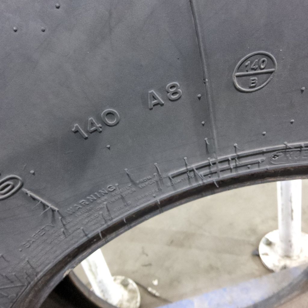18.4R26 Goodyear Farm Super Traction Radial R-1W 140A8 70%