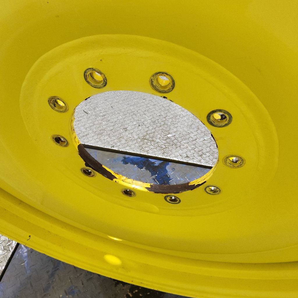 12"W x 50"D, John Deere Yellow 10-Hole Bubble Disc