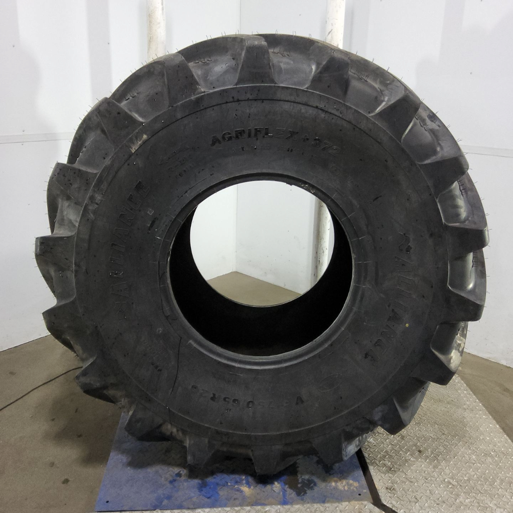 VF750/65R26 Alliance 372 Agriflex (VF) R-1W 177D 99%