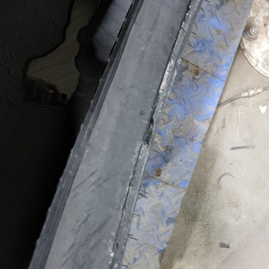 VF380/105R50 Goodyear Farm Ultra Sprayer R-1 179D 99%