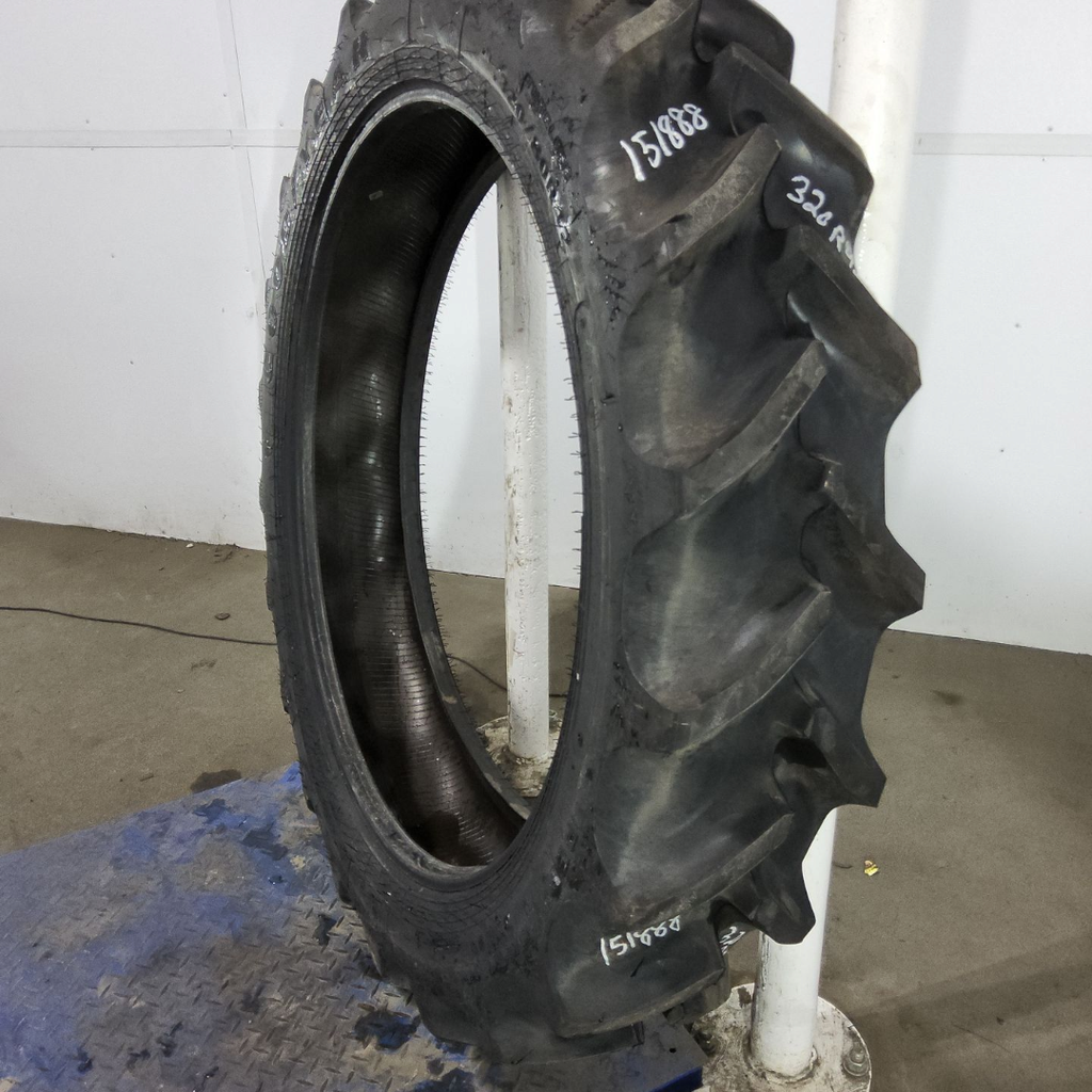 320/80R42 Goodyear Farm DT800 Super Traction R-1W 141A8 99%