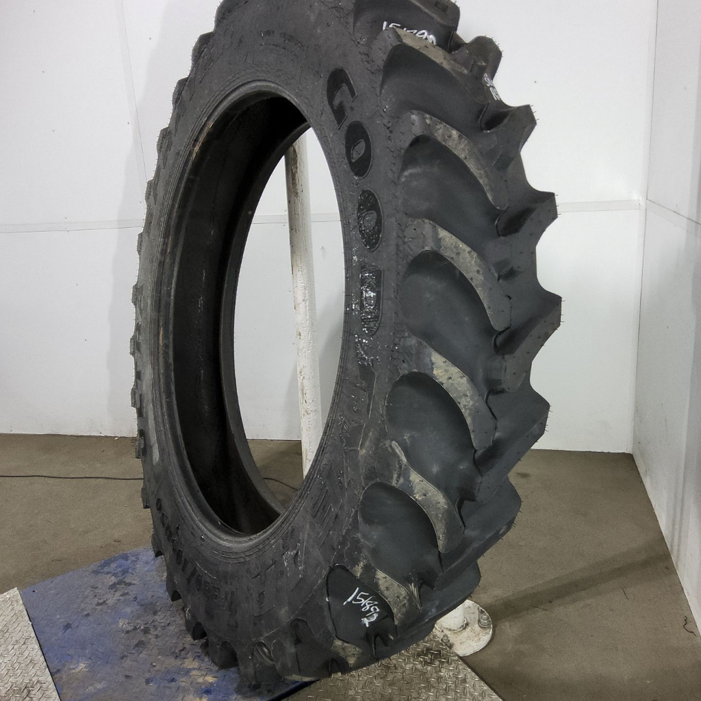 VF380/105R50 Goodyear Farm Ultra Sprayer R-1 179D 99%