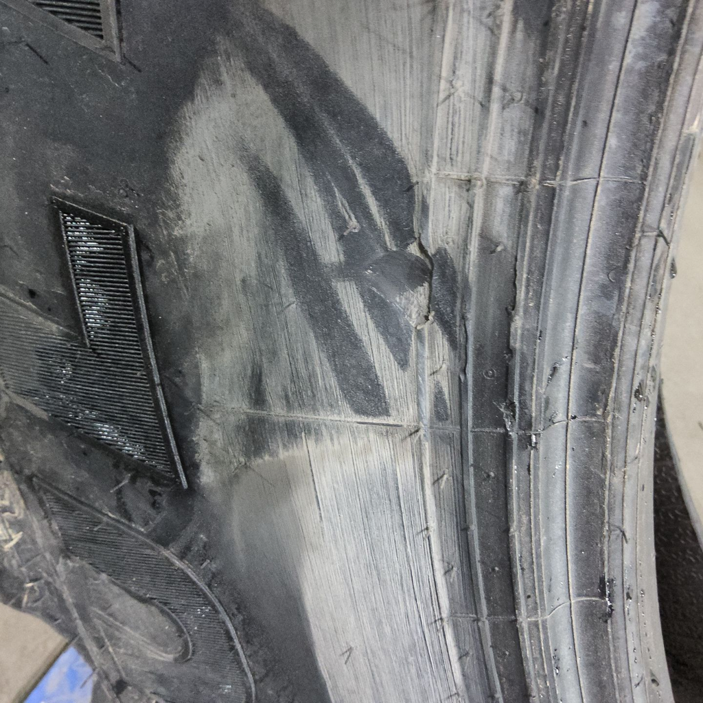 VF380/105R50 Goodyear Farm Ultra Sprayer R-1 179D 99%