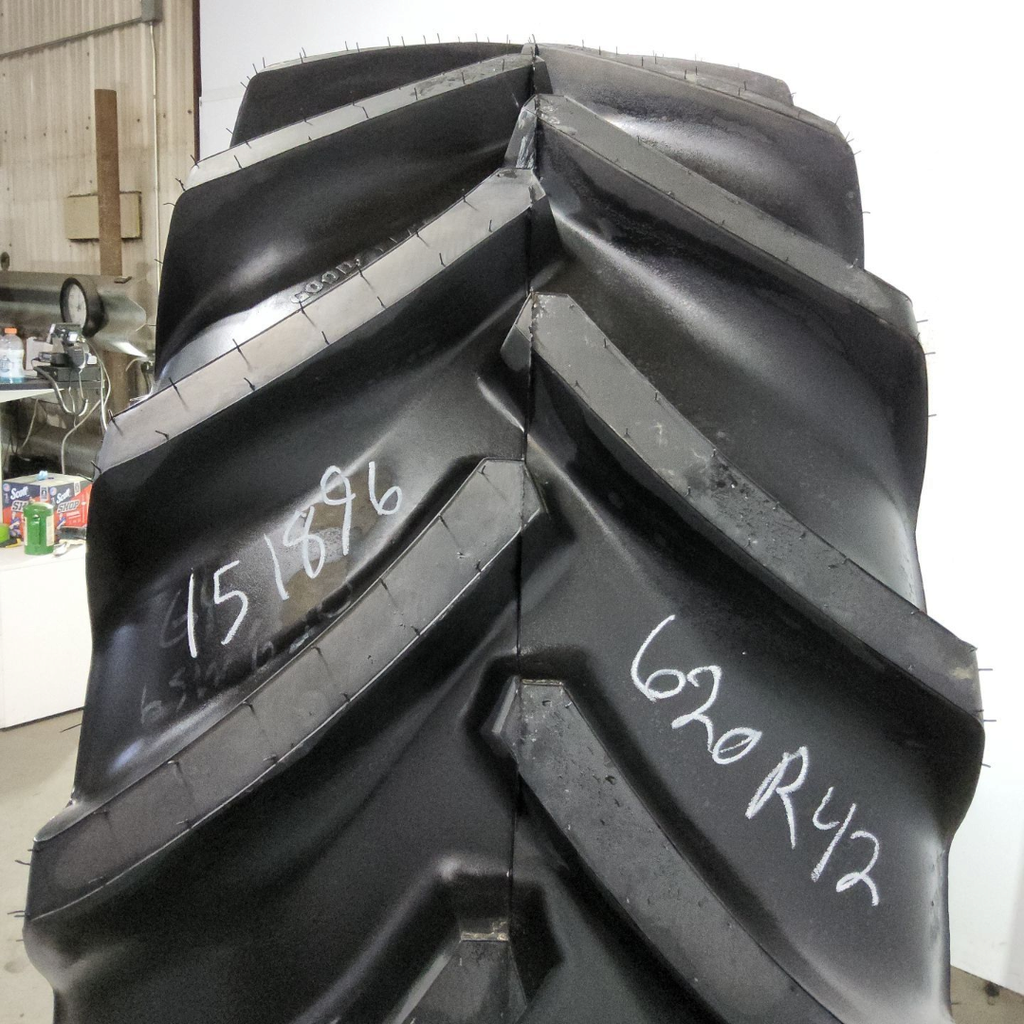 620/70R42 Goodyear Farm DT812 Optitrac R-1W 166B 99%