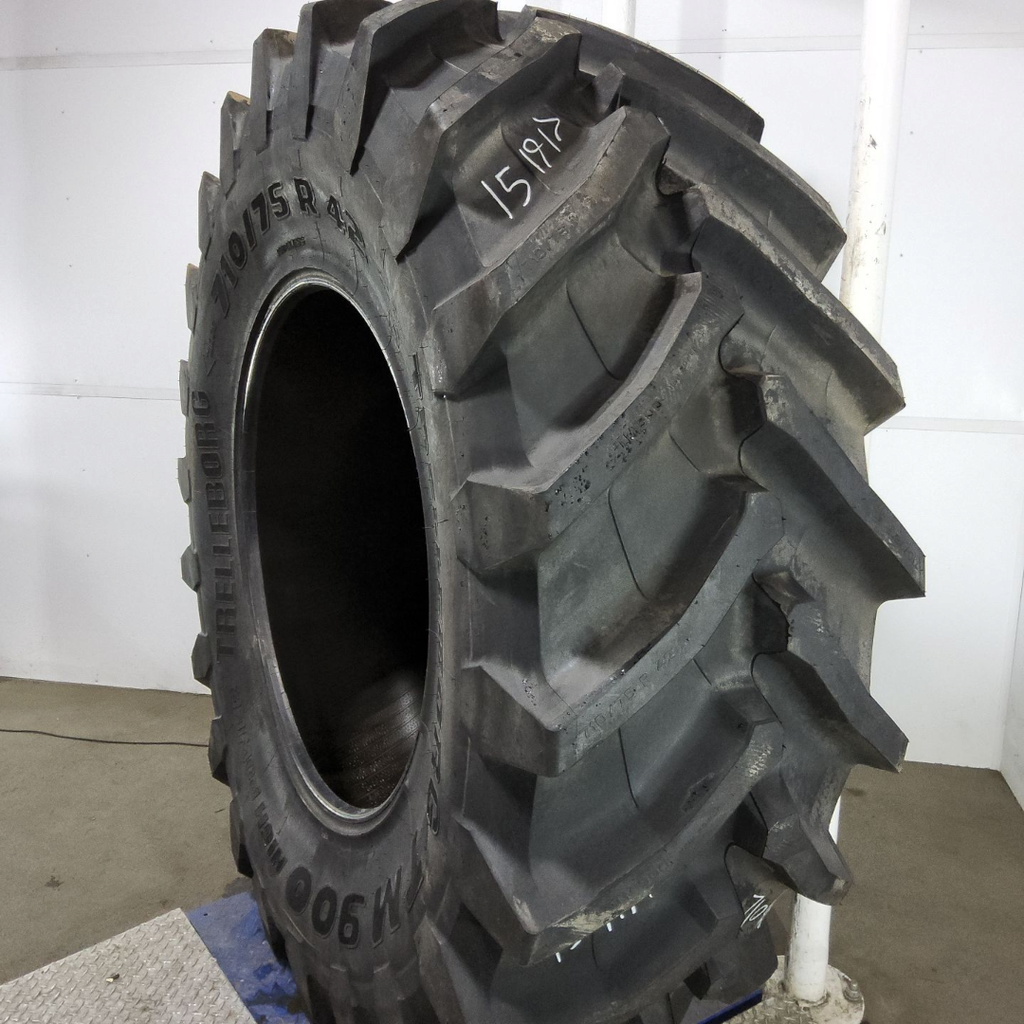710/75R42 Trelleborg TM900 High Power R-1W 99%