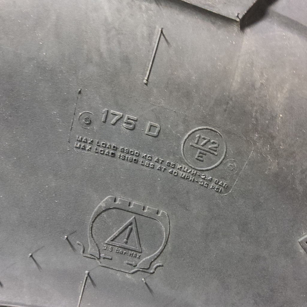 710/75R42 Trelleborg TM900 High Power R-1W 99%