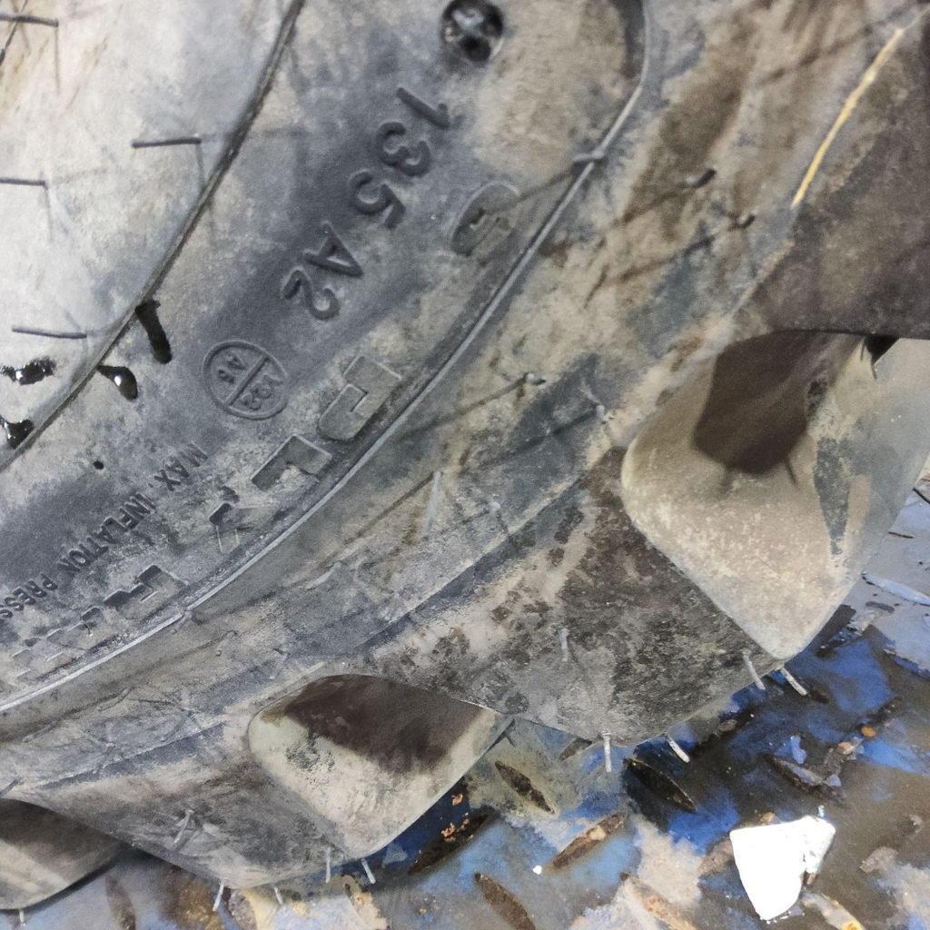 14-17.5 Galaxy Marathoner R-4 C (6 Ply)