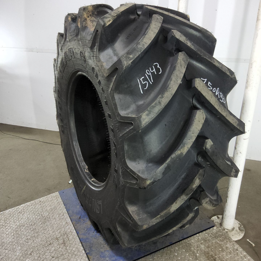 LSW750/60R30 Goodyear Farm Optitrac R-1W 180D