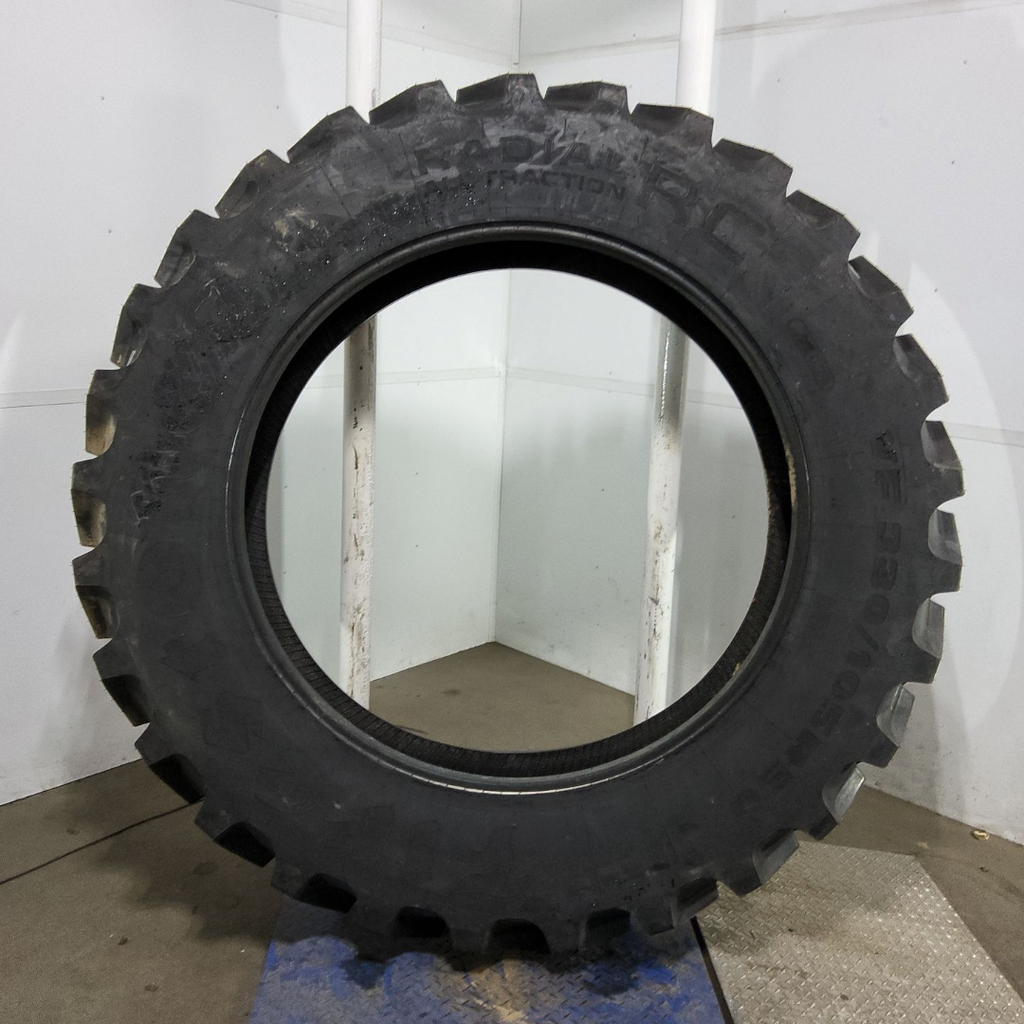 VF380/105R50 Firestone Radial All Traction RC R-1W 179D 99%