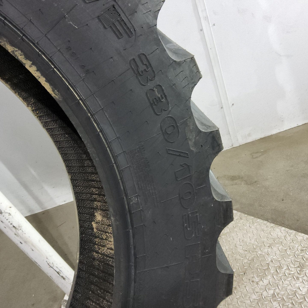 VF380/105R50 Firestone Radial All Traction RC R-1W 179D 99%