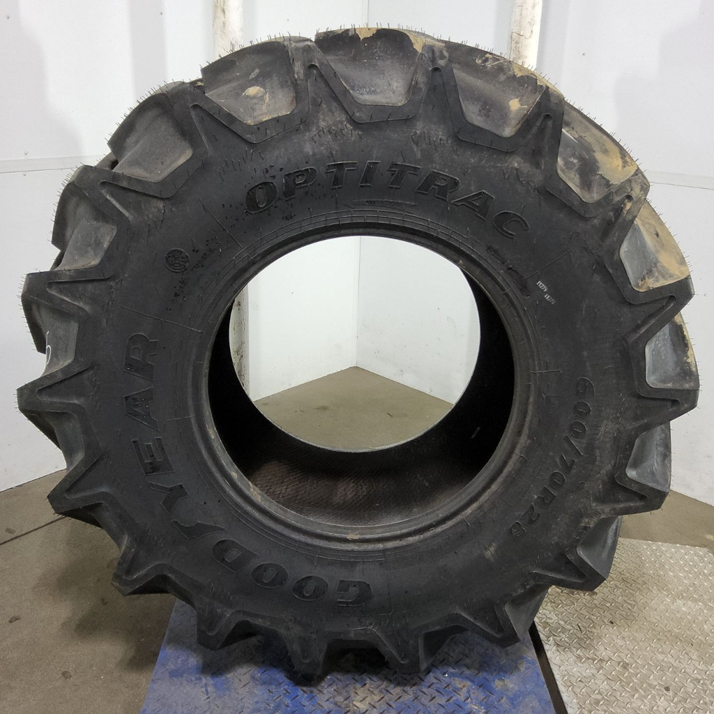 600/70R28 Goodyear Farm Optitrac R-1W 161D 99%