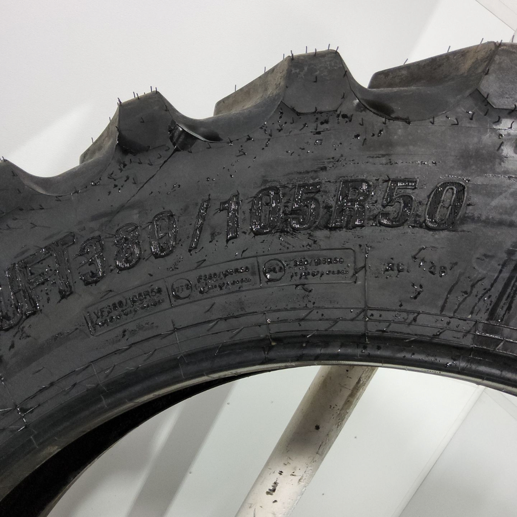 UFT380/105R50 Goodyear Farm Ultra Sprayer R-1 179D 99%