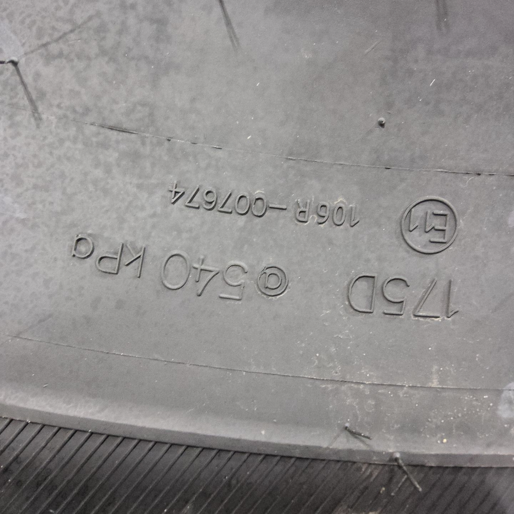 VF320/105R46 Alliance 354 Agriflex+  R-1W 172D 99%