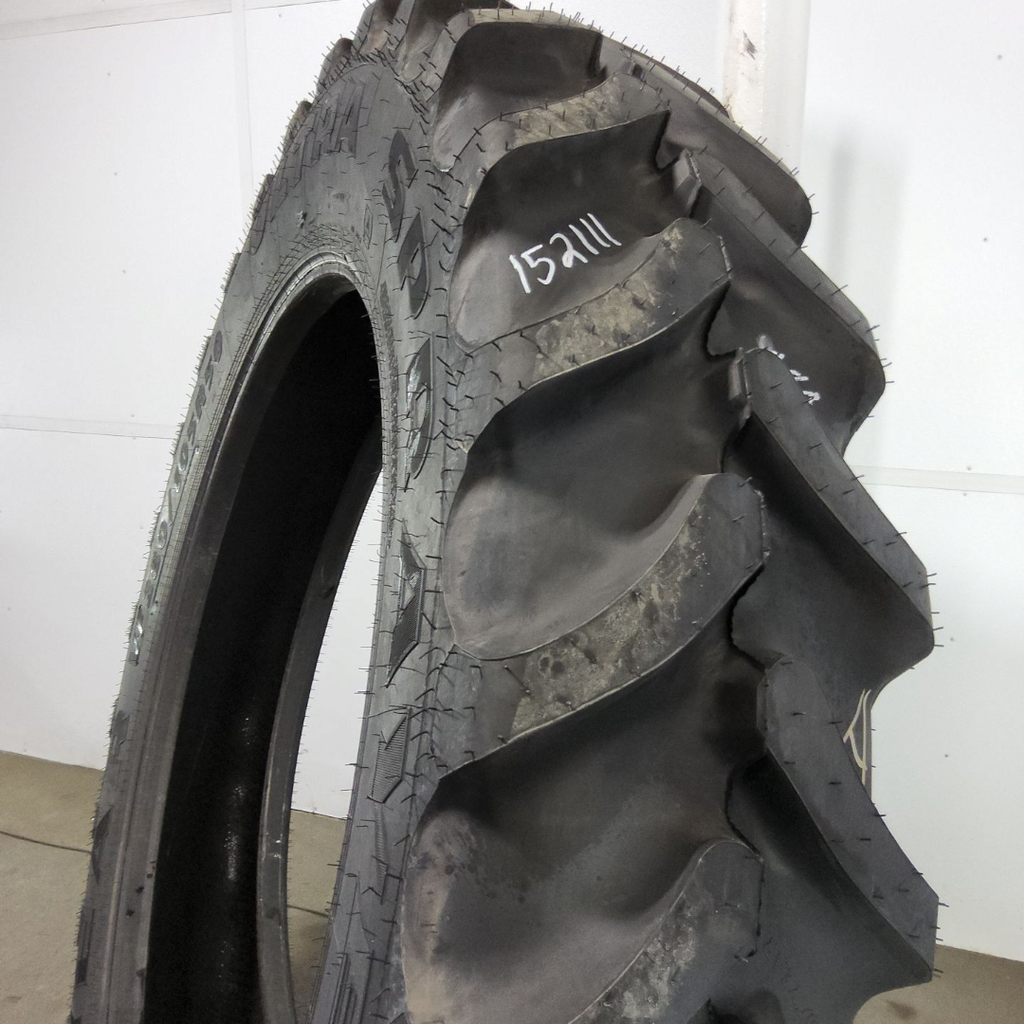 VF380/105R50 Goodyear Farm Ultra Sprayer R-1 179D 99%