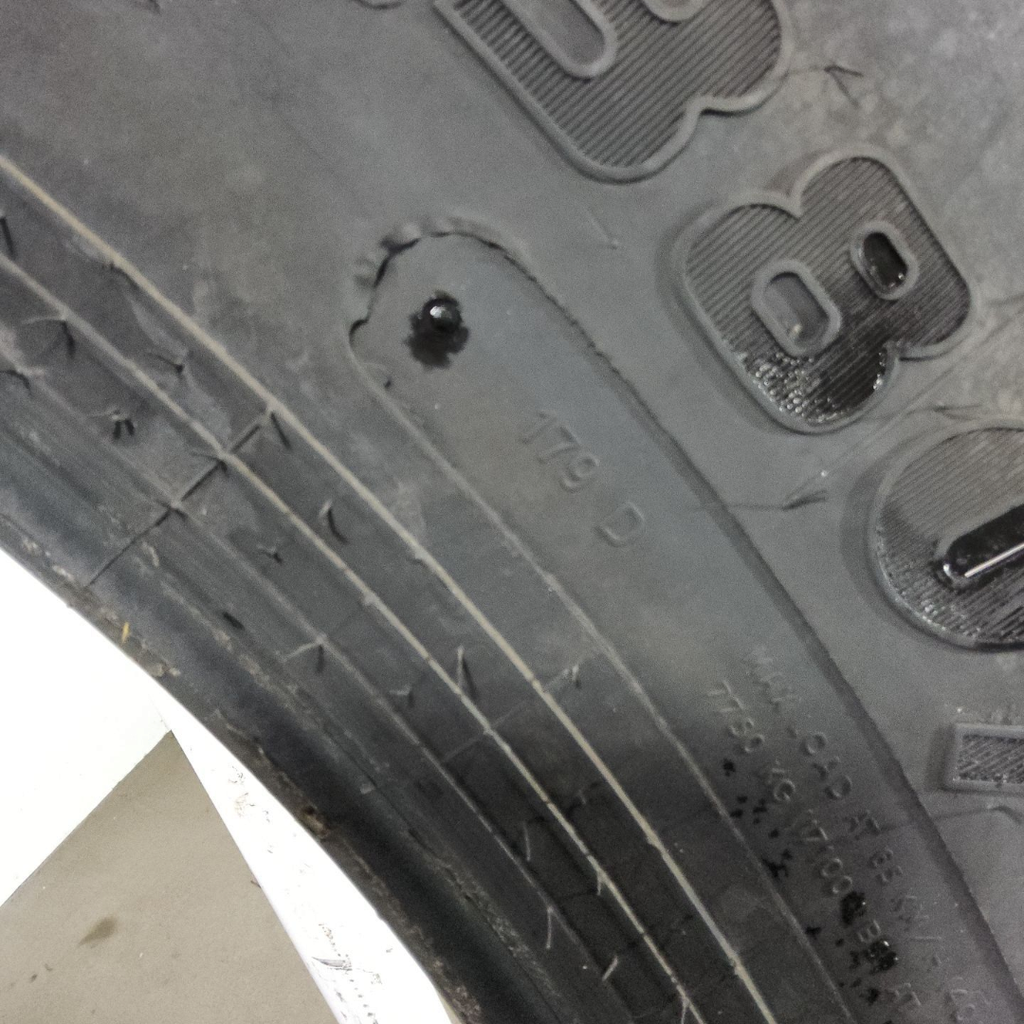 VF380/105R50 Goodyear Farm Ultra Sprayer R-1 179D 99%