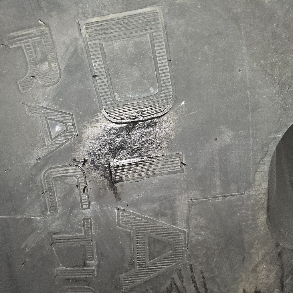 VF380/105R50 Firestone Radial All Traction RC R-1W 179D 99%