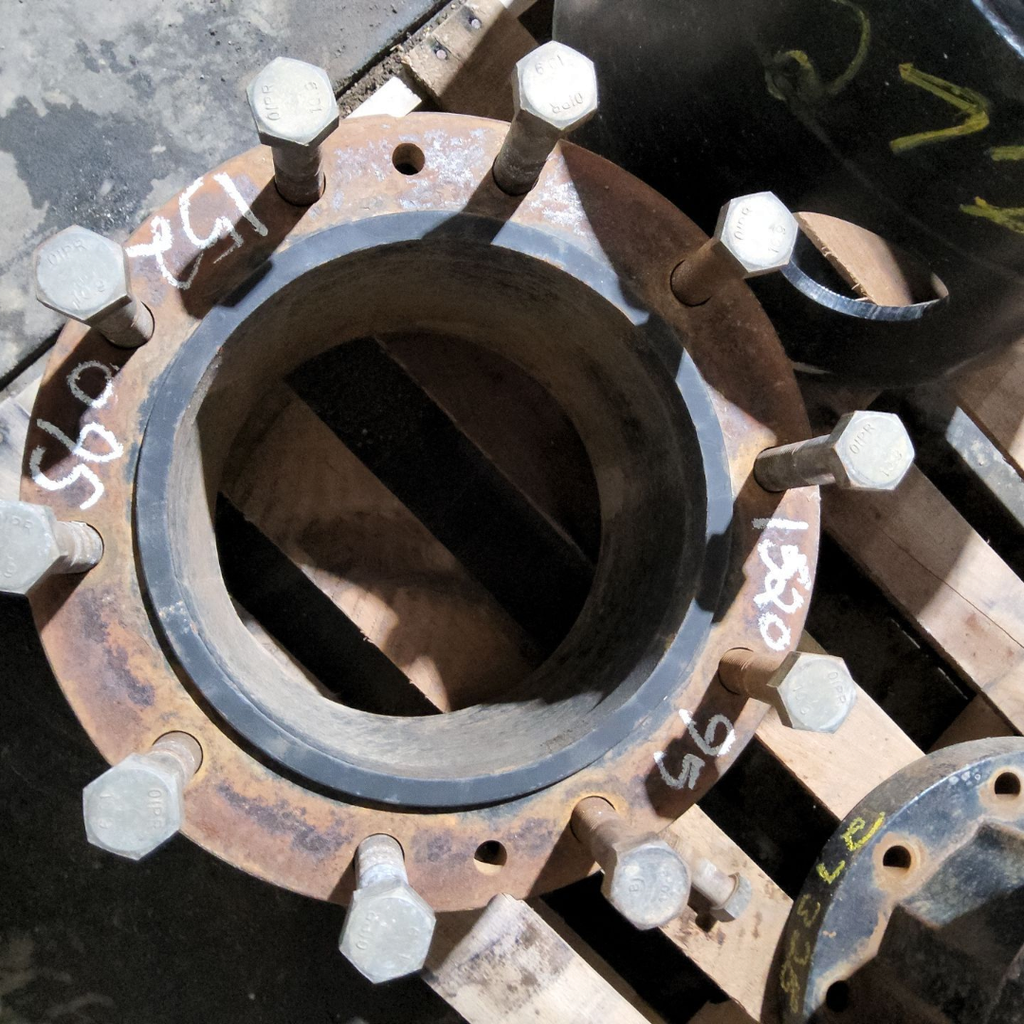 10-Hole 10"L Hub Extension, Black