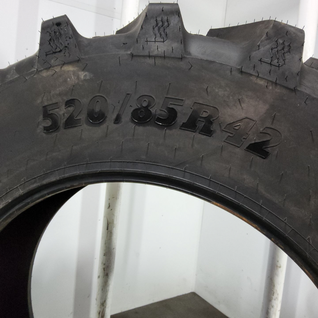 520/85R42 BKT Tires Agrimax Teris R-1 168D 99%