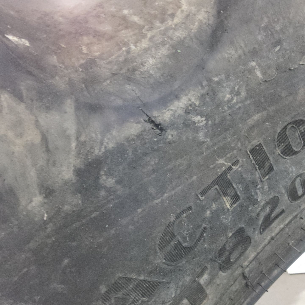 620/70R46 Goodyear Farm DT820 Super Traction R-1W 162B 99%