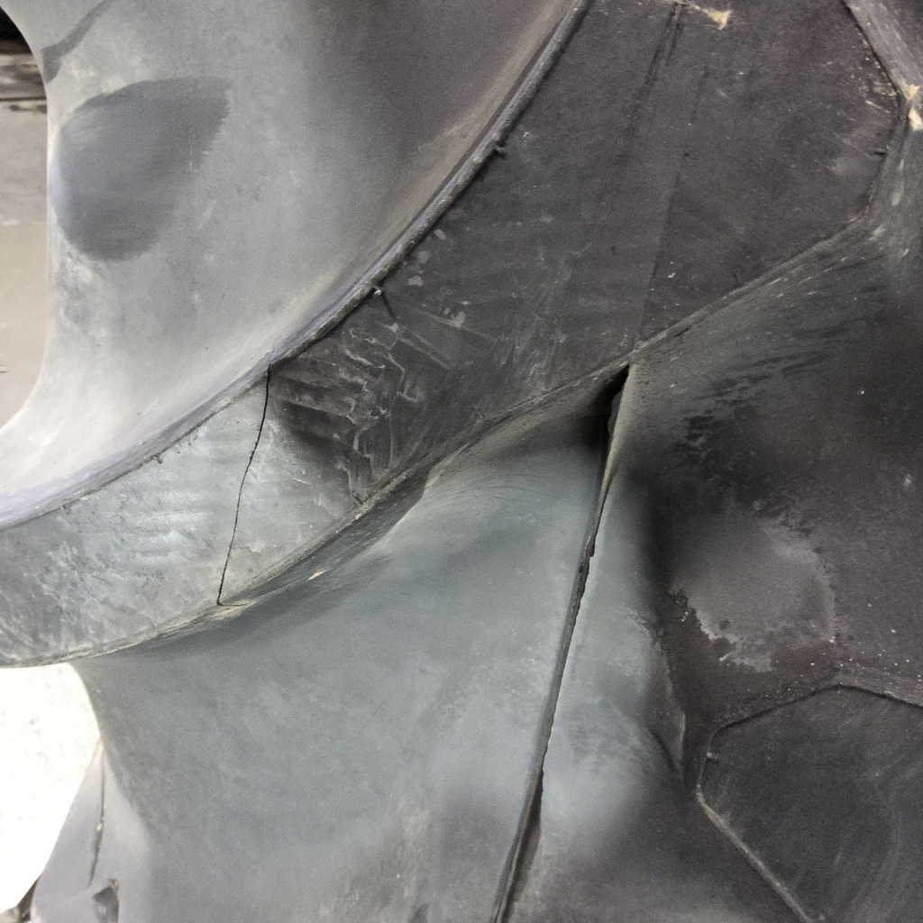 620/70R42 Firestone Radial All Traction DT R-1 160A8/160B 95%