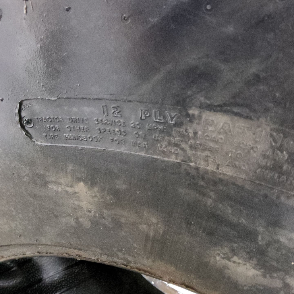 28L-26 Goodyear Farm Dyna Torque II R-1 F (12 Ply), 95%