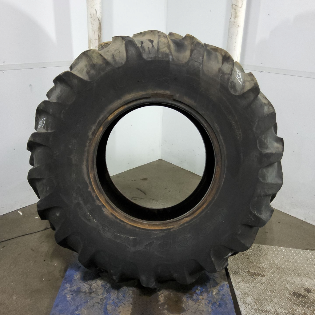 18.4-26 Goodyear Farm Dyna Torque II R-1 C (6 Ply), 85%