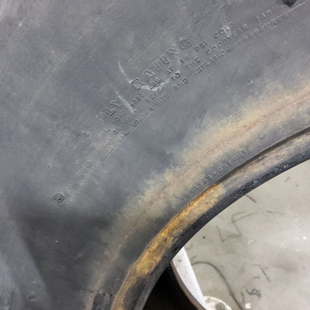 18.4-26 Goodyear Farm Dyna Torque II R-1 C (6 Ply), 85%