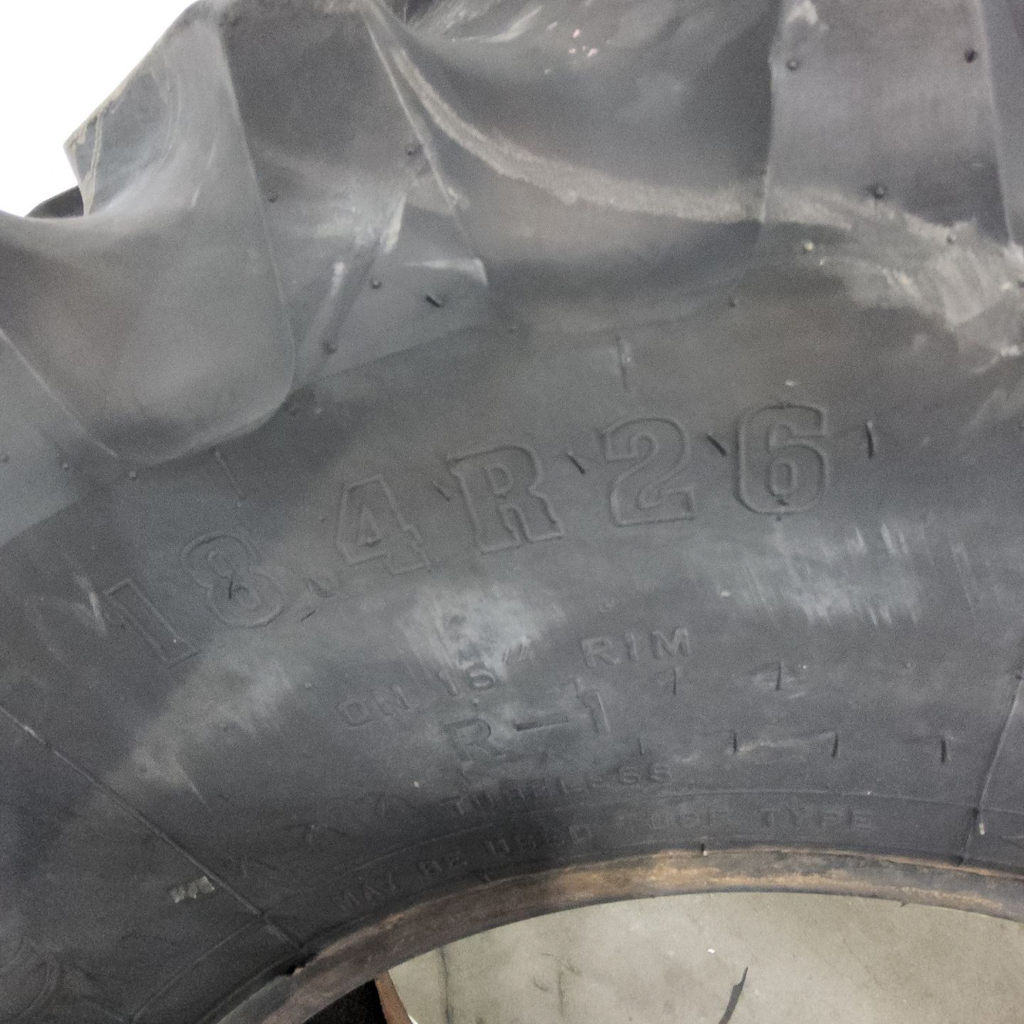 18.4R26 Firestone Radial All Traction FWD R-1 E (10 Ply), 140B 99%