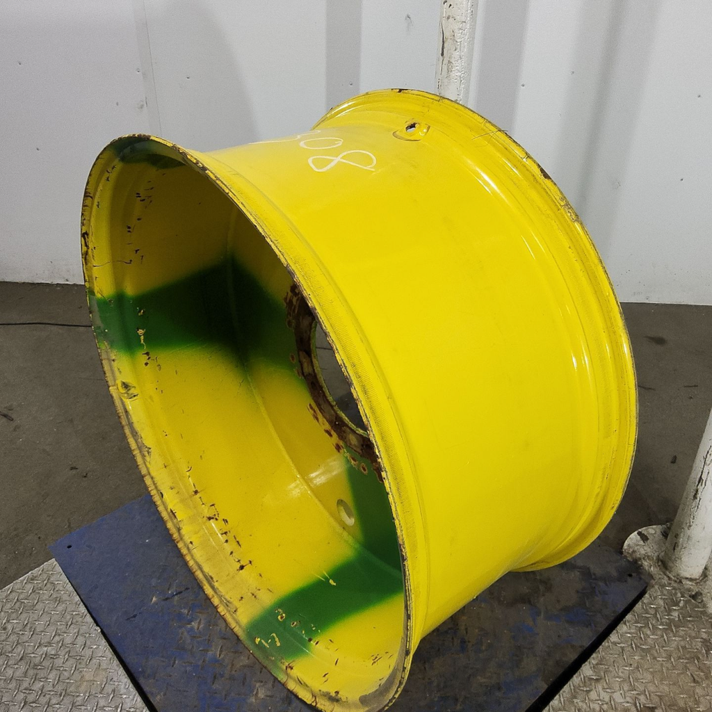 18"W x 38"D, John Deere Yellow 10-Hole Flat Plate Sprayer