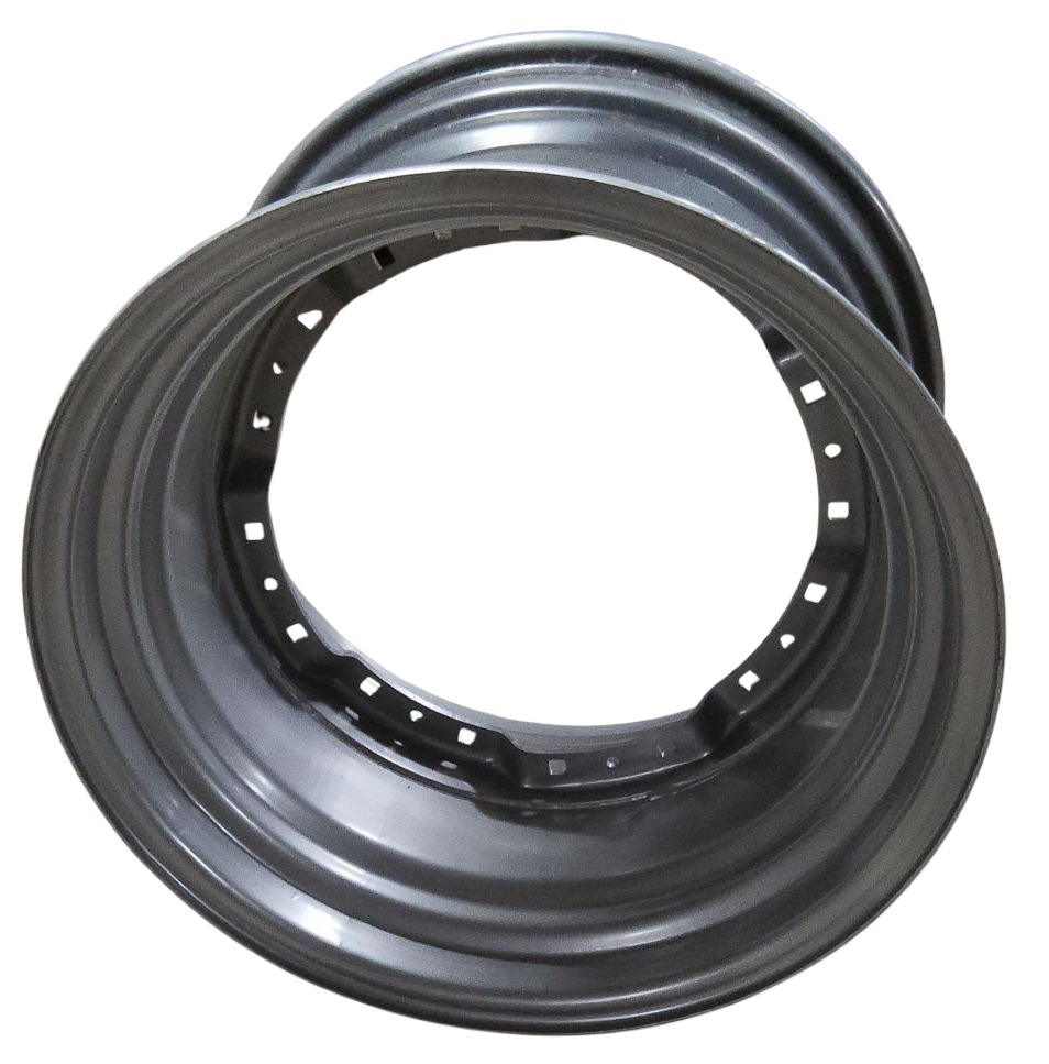 20"W x 30"D, Case IH Silver Mist 8-Hole Waffle Wheel (Groups of 2 Bolts)